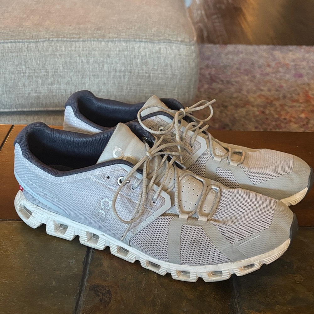 Men's Grey On Cloud Athletic Shoes, size 12